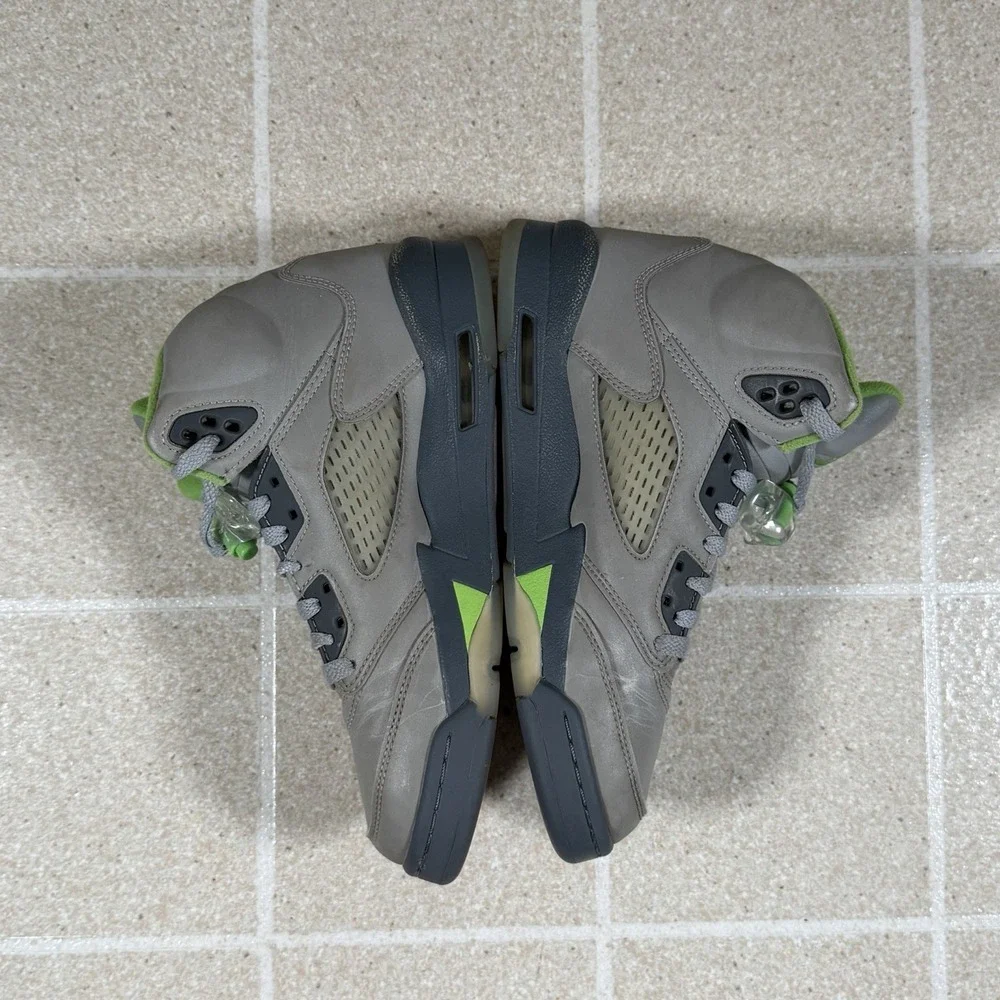 Jordan 5 Retro 